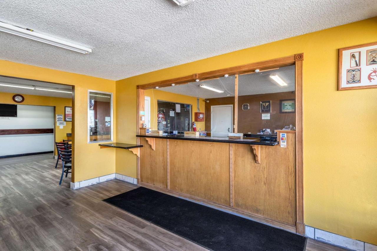 Econo Lodge Gallup Buitenkant foto