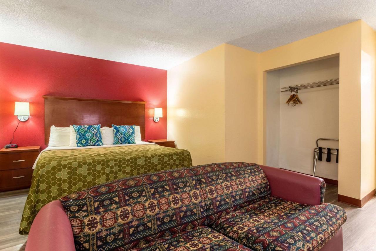 Econo Lodge Gallup Buitenkant foto